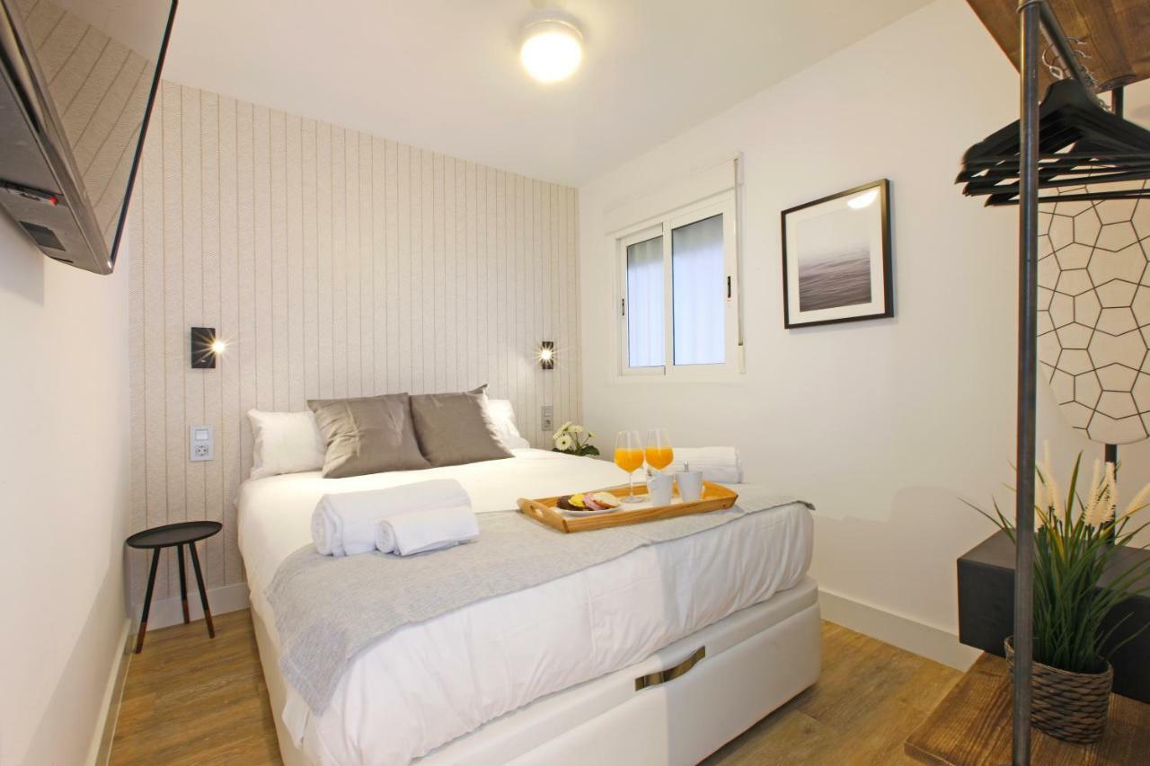 Picasso Boutique Apartment Torremolinos Exterior photo
